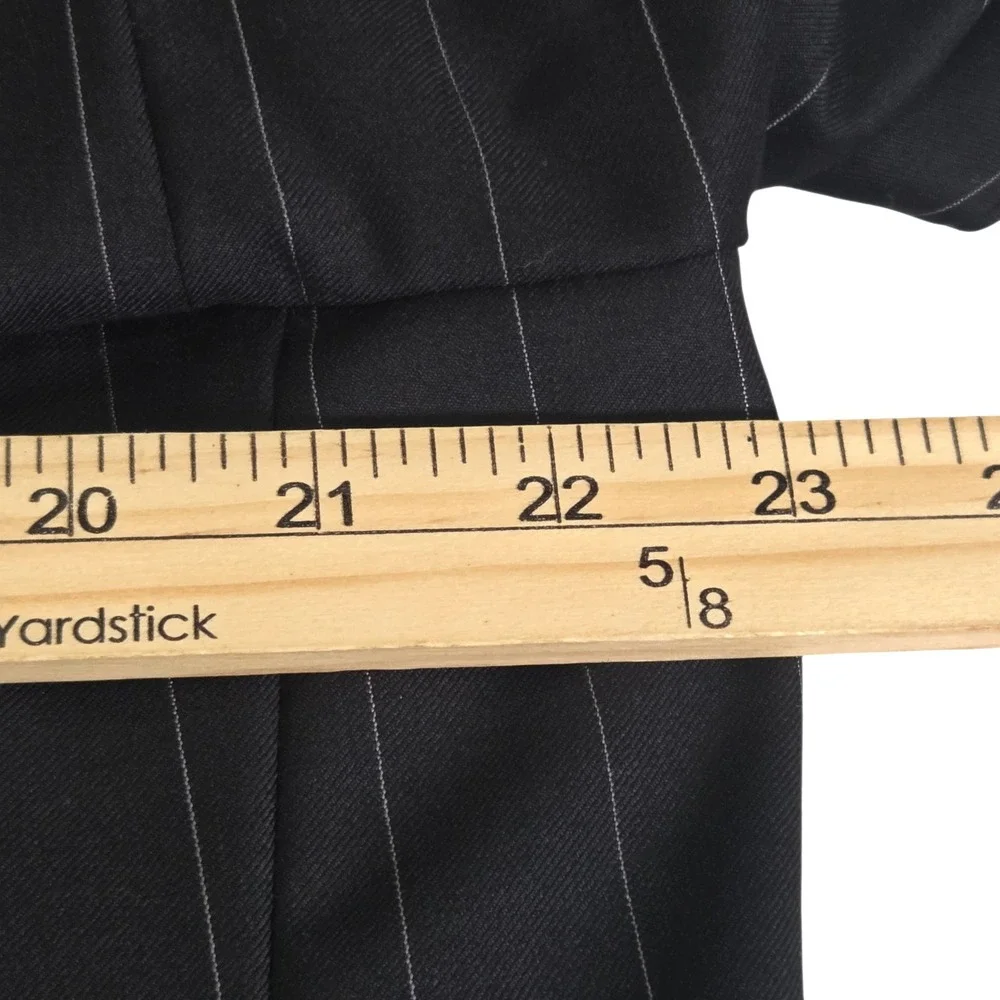 Hickey Freeman Loro Piana Black Pinstripe Tasmanian Wool Black‎  Mens 45R Blazer